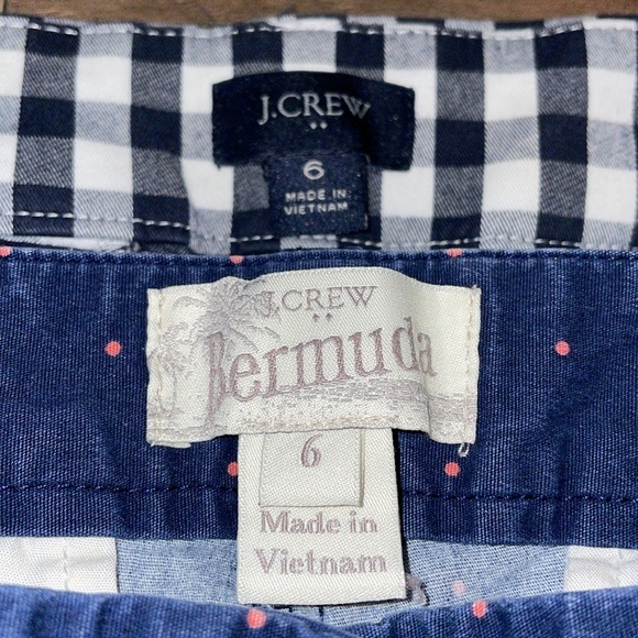 J Crew Bermuda shorts.  Lot of 2.  Size 6. - Picture 2 of 12